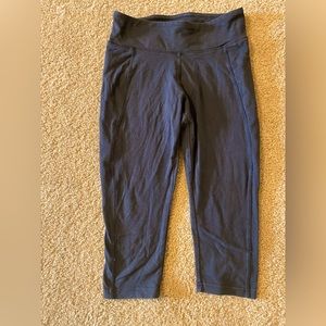 Marina magic woman’s workout capris size medium
